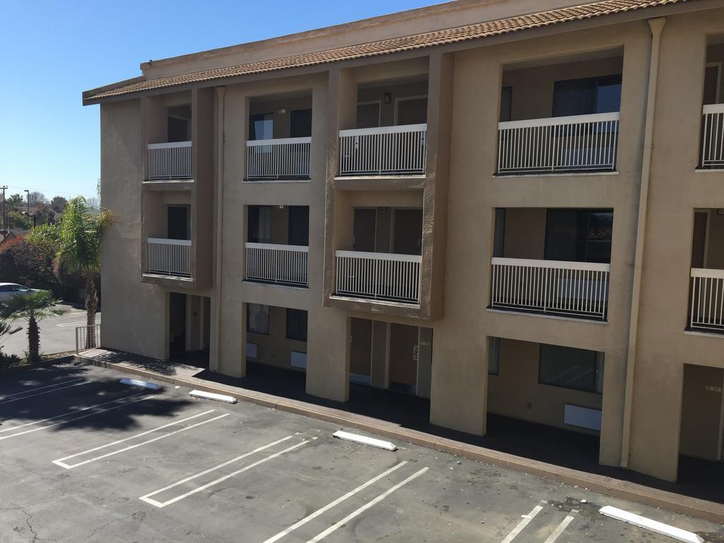 Chula Vista Inn Buitenkant foto